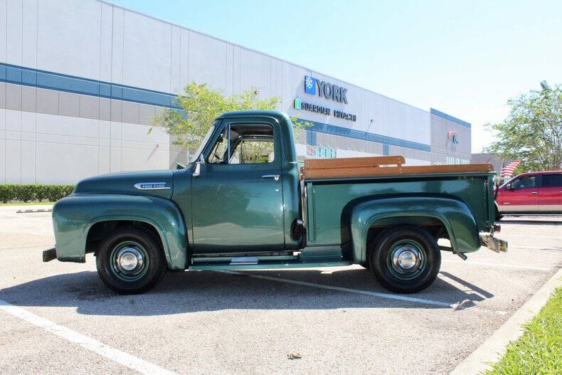 1953 Ford F-100