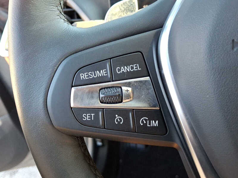 2023 BMW 3 Series 330i xDrive