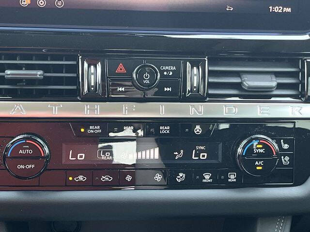 2026 Nissan Pathfinder Platinum