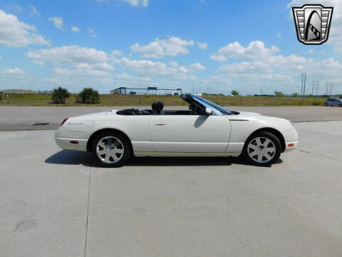 2002 Ford Thunderbird Deluxe