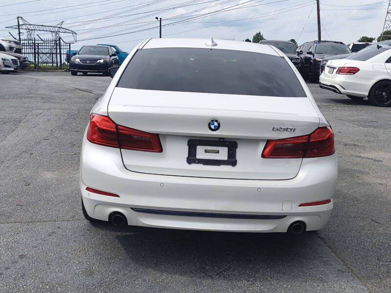 2018 BMW 5 Series 530i