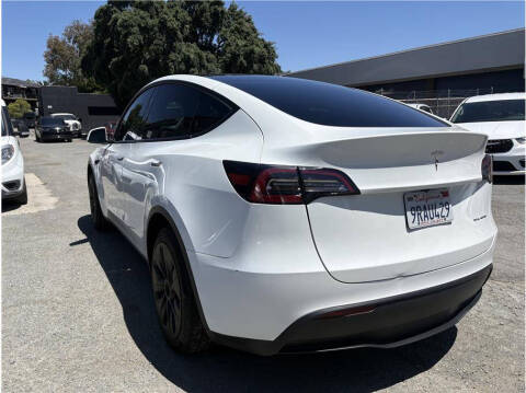 2025 Tesla Model Y Long Range