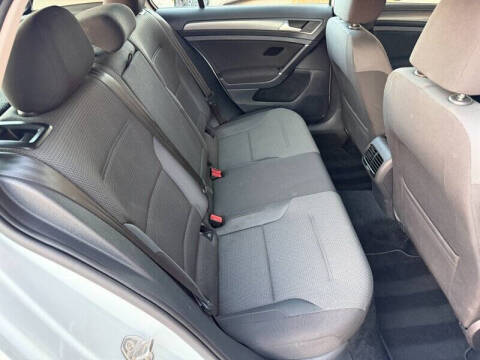 2017 Volkswagen e-Golf SE