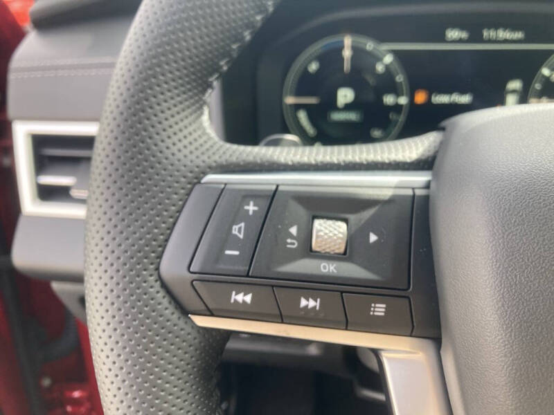 2025 Mitsubishi Outlander PHEV SEL