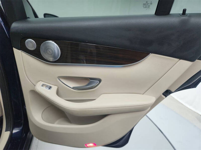 2017 Mercedes-Benz GLC GLC 300 4MATIC