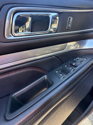 2019 Ford Explorer Sport