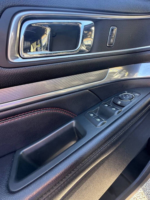 2019 Ford Explorer Sport