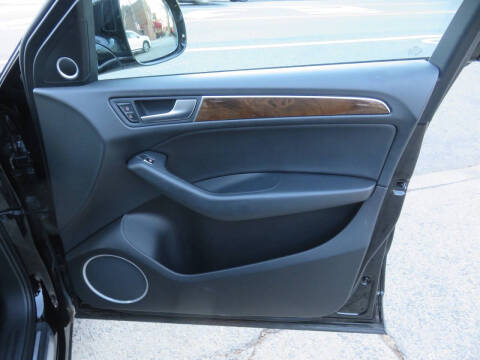 2017 Audi Q5 2.0T quattro Premium Plus