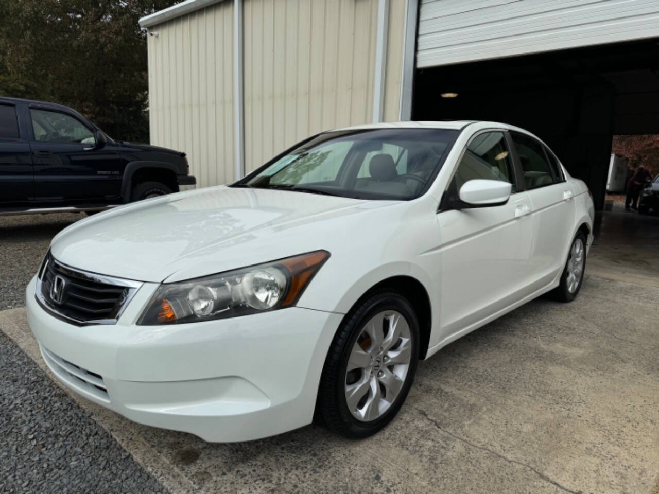 2009 Honda Accord for sale at Robinson Automotive in Albemarle, NC