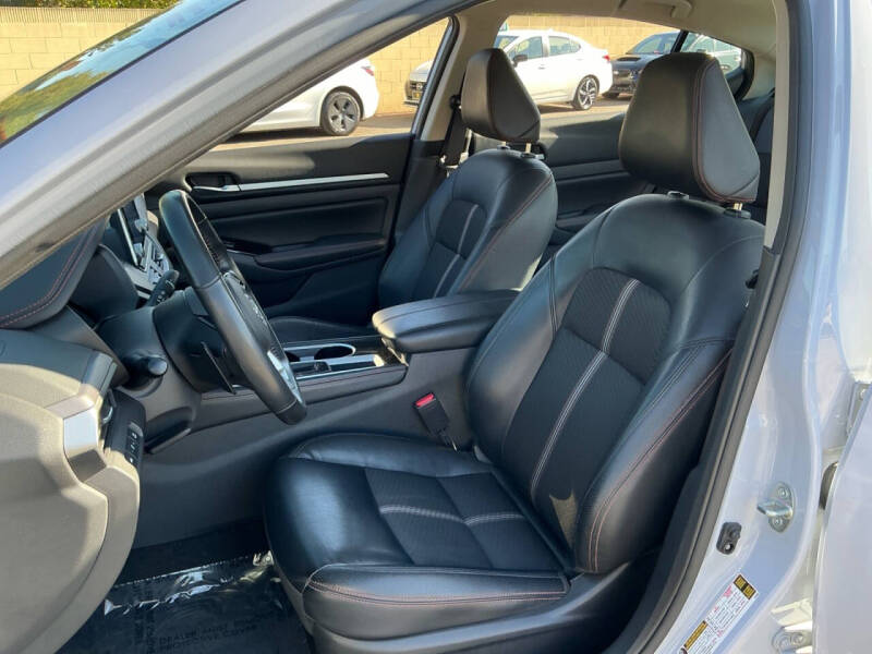 2025 Nissan Altima 2.5 SR