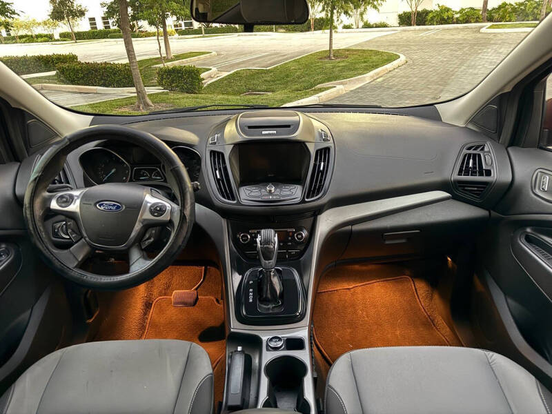 2014 Ford Escape SE