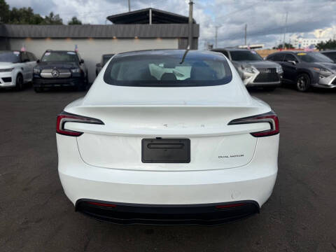 2025 Tesla Model 3 Long Range