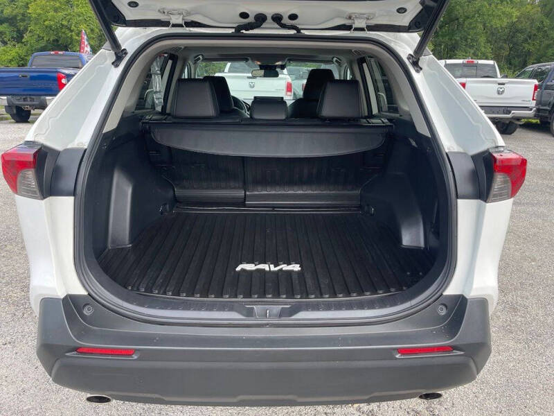 2020 Toyota RAV4 XLE Premium