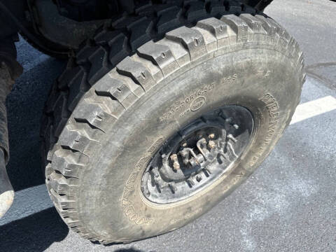 1991 AM General M998