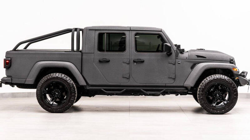 2025 Jeep Gladiator