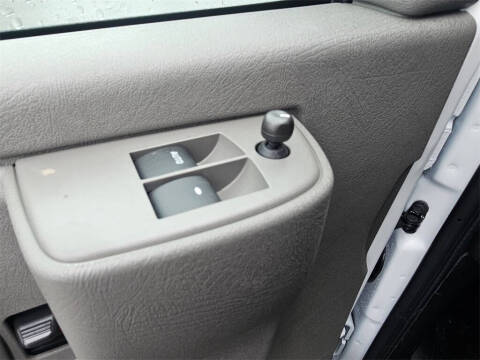 2025 Chevrolet Express 2500