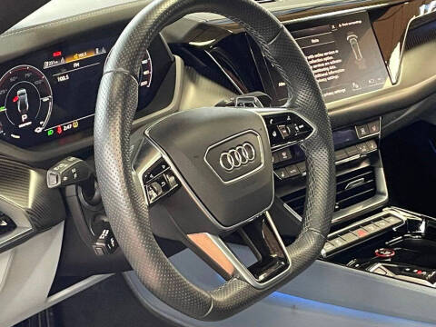2022 Audi e-tron GT quattro Prestige