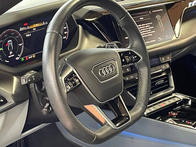 2022 Audi e-tron GT quattro Prestige