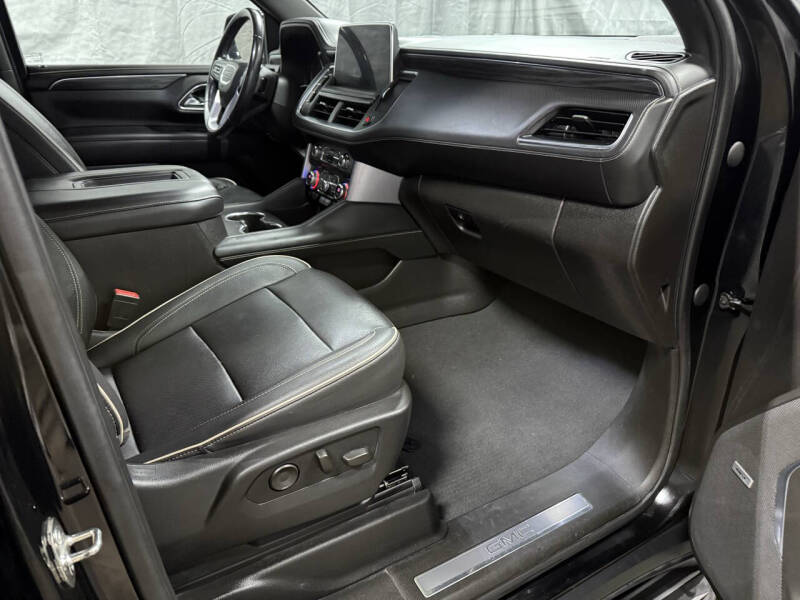 2021 GMC Yukon XL SLT