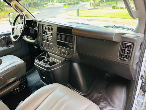 2021 Chevrolet Express 2500