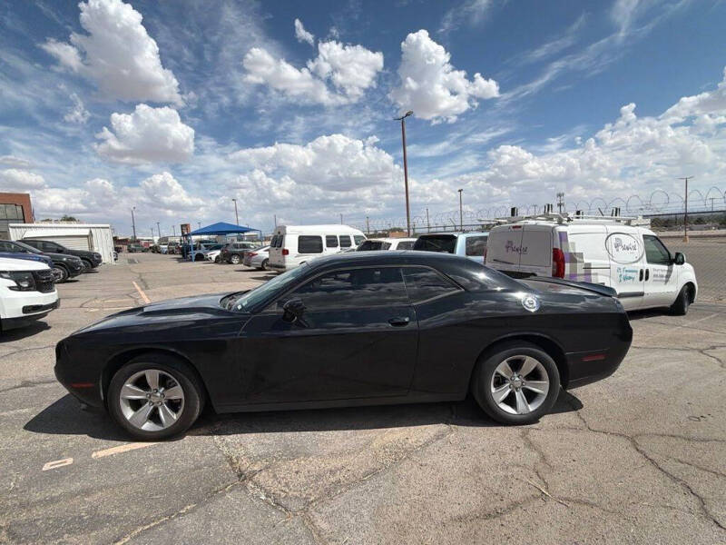 2022 Dodge Challenger SXT