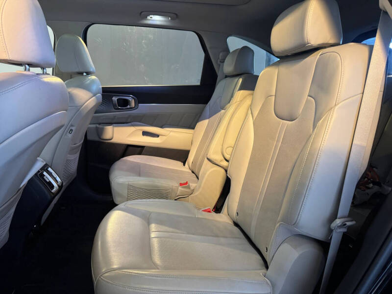 2022 Kia Sorento Plug-In Hybrid SX