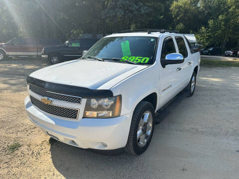 2007 Chevrolet Avalanche for sale at Northwoods Auto & Truck Sales in Machesney Park IL