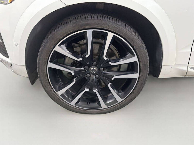 2023 Volvo XC60 B6 Ultimate Bright Theme