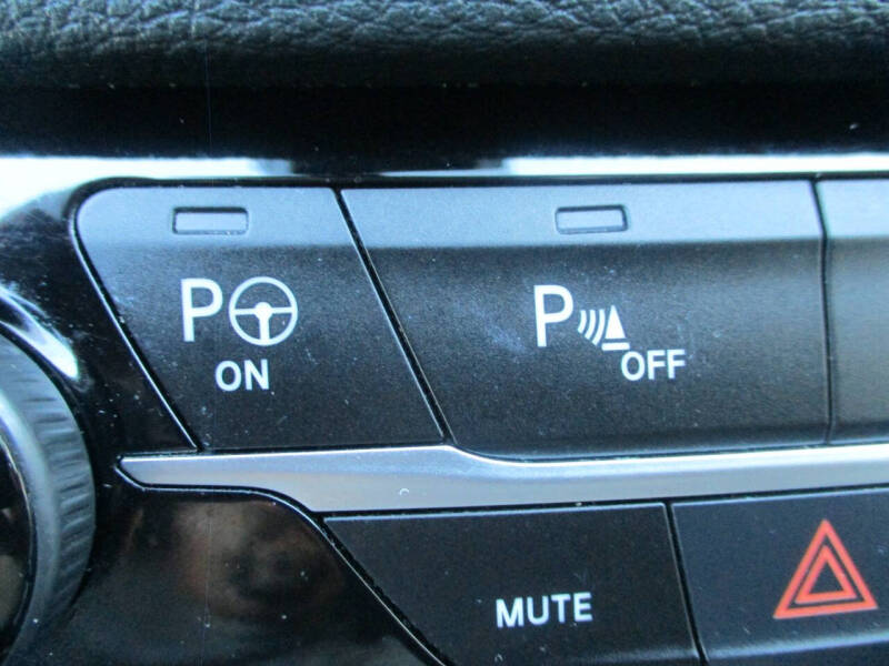 2023 Chrysler Pacifica Plug-In Hybrid Touring L