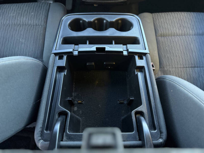 2016 Chevrolet Suburban LS