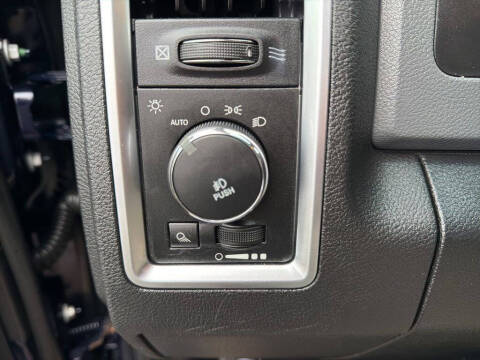 2013 RAM 1500 SLT