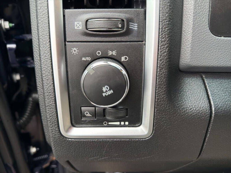 2013 RAM 1500 SLT