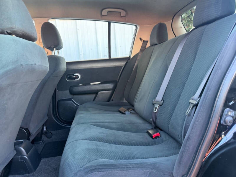 2012 Nissan Versa 1.8 S