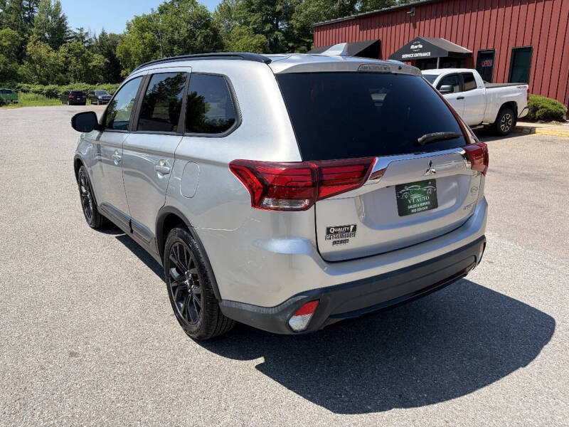 2018 Mitsubishi Outlander LE