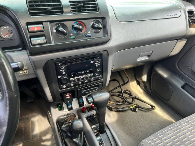 2000 Nissan Xterra SE