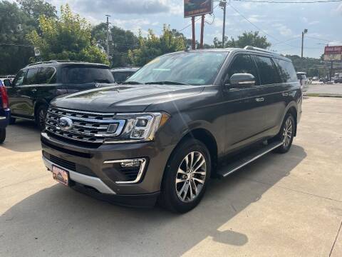 2018 Ford Expedition for sale at Azteca Auto Sales LLC in Des Moines IA