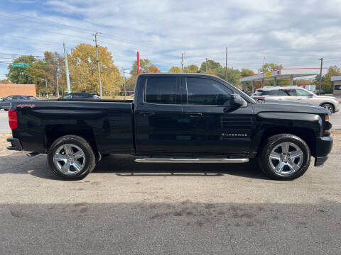 2017 Chevrolet Silverado 1500 Custom