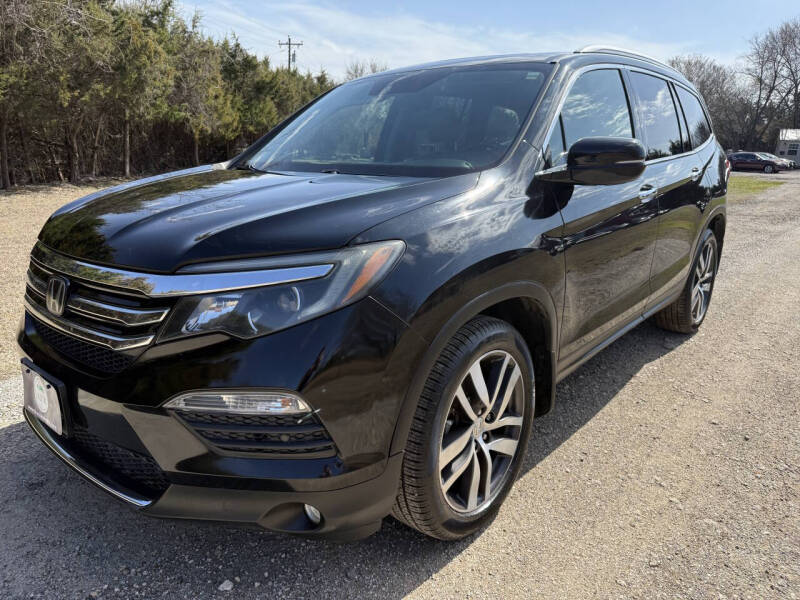 2016 Honda Pilot for sale at The Car Shed in Burleson TX