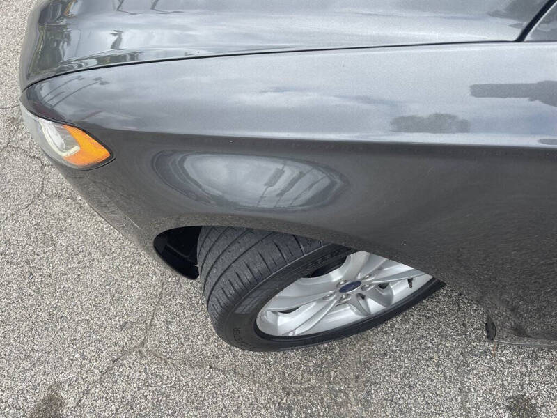 2018 Ford Fusion SE