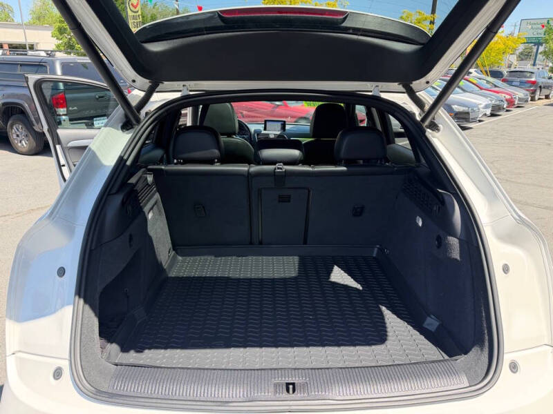 2016 Audi Q3 2.0T Premium Plus