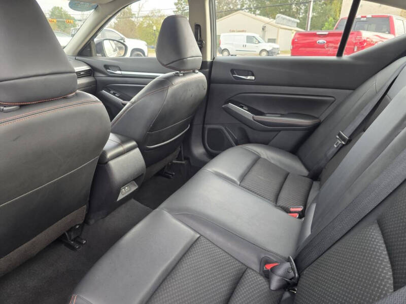 2024 Nissan Altima 2.5 SR