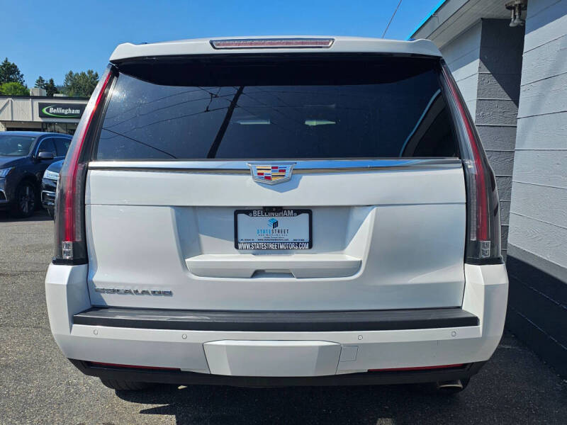 2018 Cadillac Escalade Premium Luxury