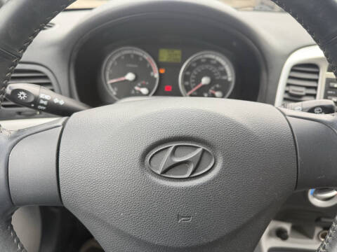 2008 Hyundai Accent SE