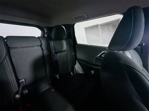 2024 Mitsubishi Outlander ES