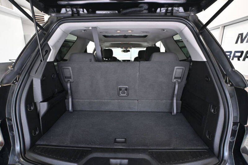 2016 GMC Acadia SLE-2
