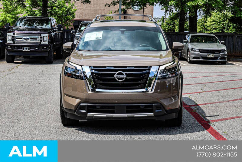 2023 Nissan Pathfinder Platinum