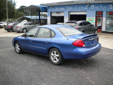 2002 Ford Taurus SE