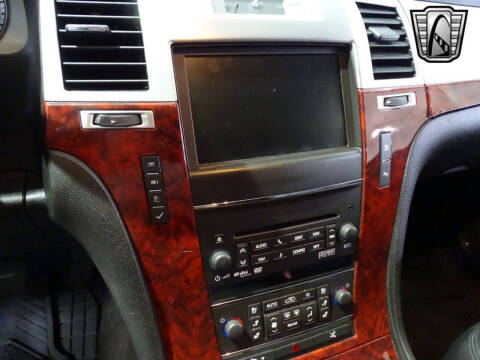 2011 Cadillac Escalade ESV Premium