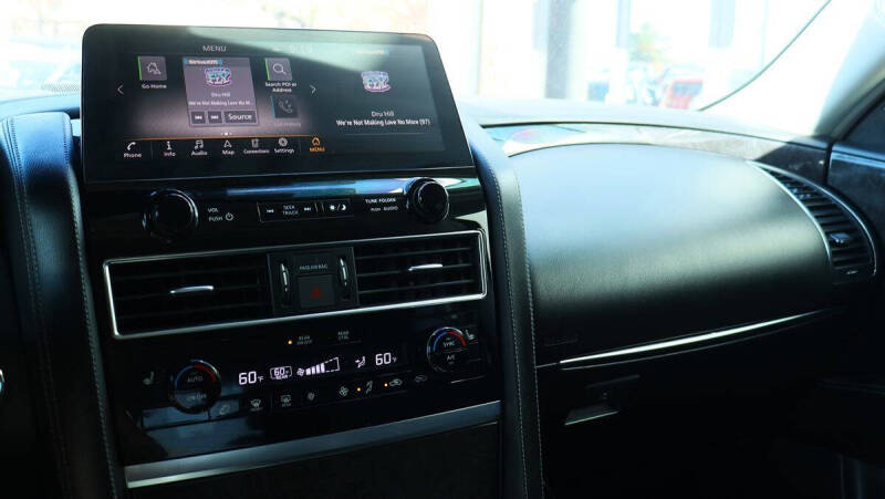 2022 Infiniti QX80 Luxe