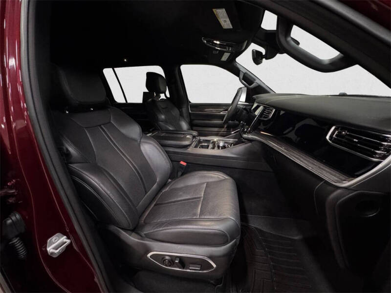 2022 Jeep Wagoneer Series III